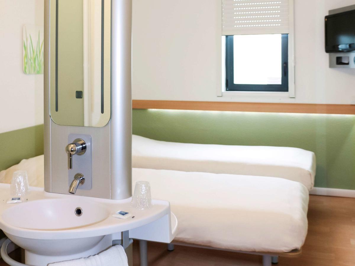 Ibis Budget Castelnaudary - A61 מראה חיצוני תמונה