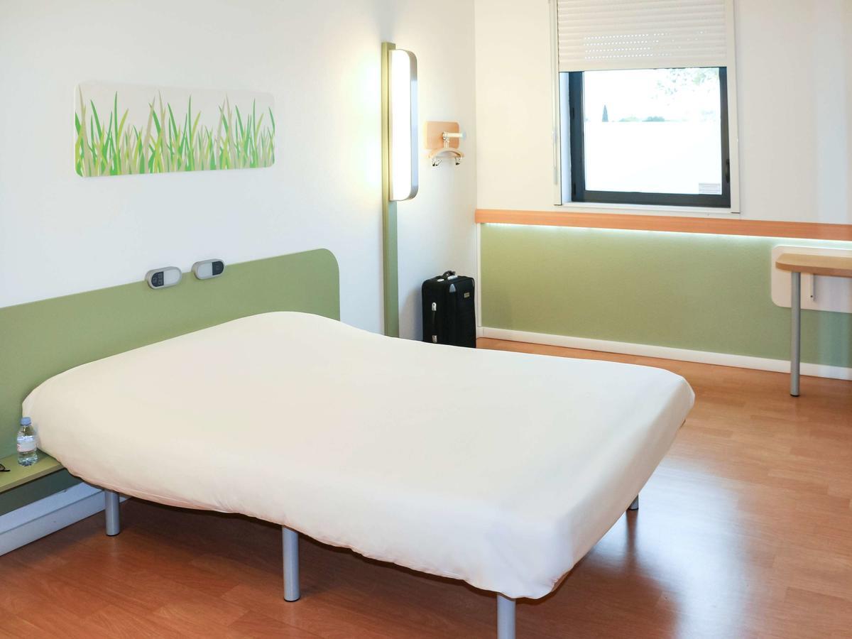 Ibis Budget Castelnaudary - A61 מראה חיצוני תמונה